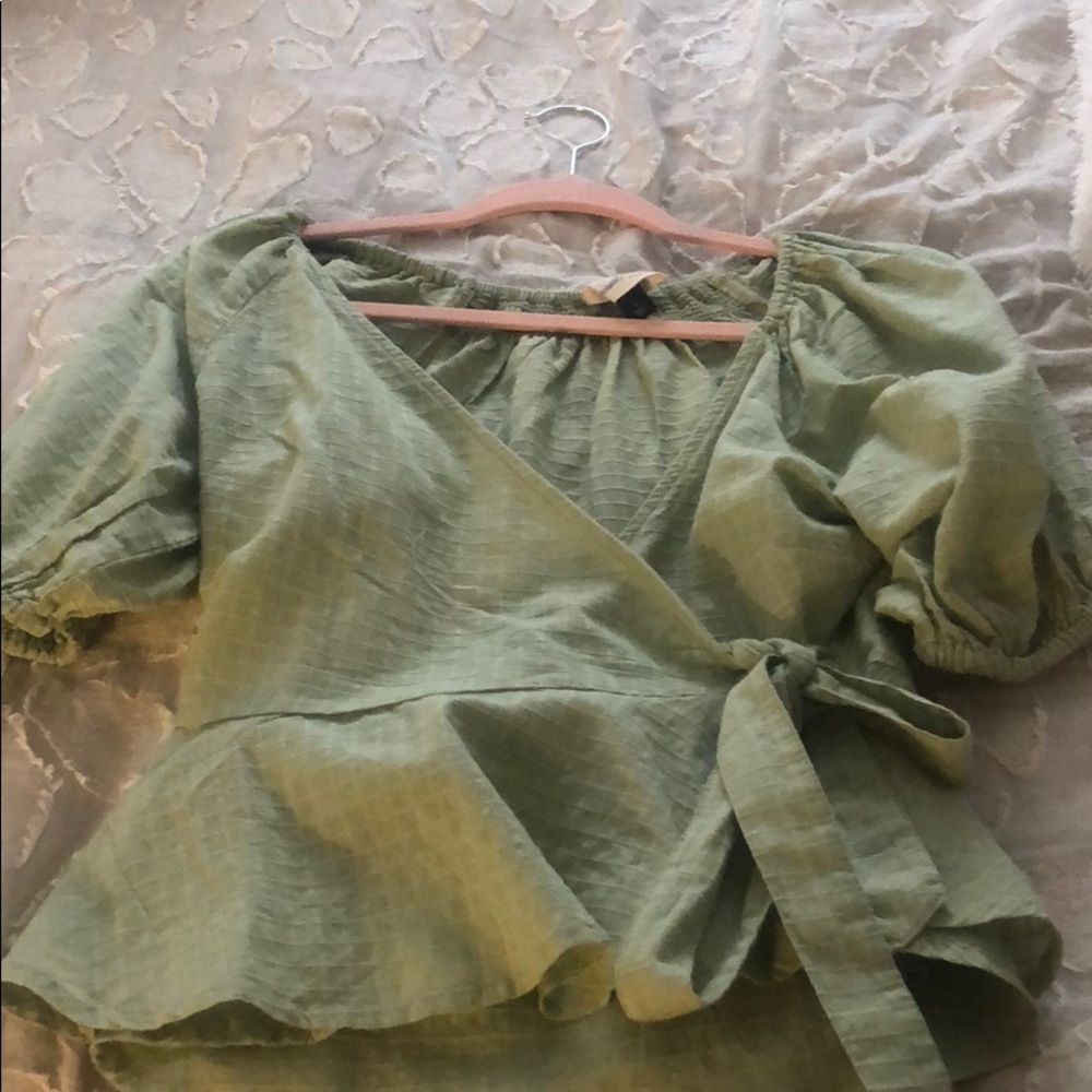 Sea foam green top